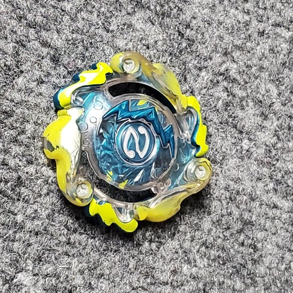 Lot of 3 Beyblade Burst Evolution Valtryek V3, Nepstrius N2, Roktavor R2 Hasbro - Picture 4 of 5